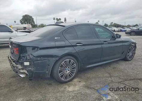 2018 BMW 530Xe z USA, uszkodzony, nr VIN WBAJB1C52JB084840